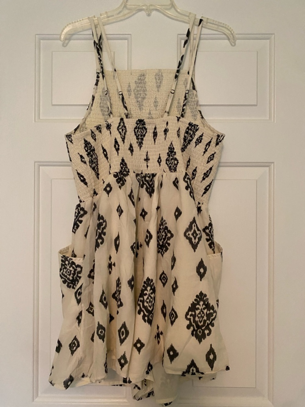 American Eagle Outfitters Cream and Navy Printed Smocked Halter Romper Shorts - Picture 4 of 4